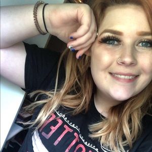 Meet your Posher, Nikki